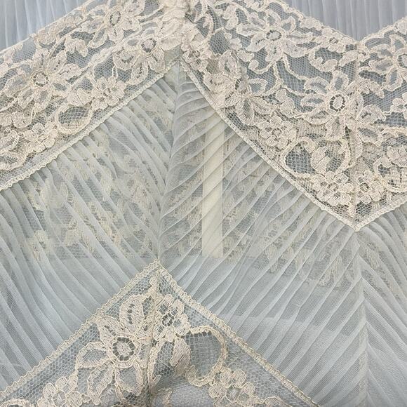 Vintage 50s Pastel Blue Sheer Nylon Crystal Pleated Lacy Full Slip Dress Size 34 - Picture 11 of 12